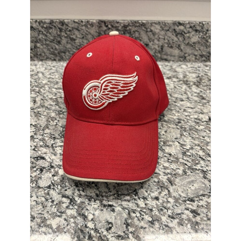 NHL Detroit Red Wings Hat Mens Red Adjustable